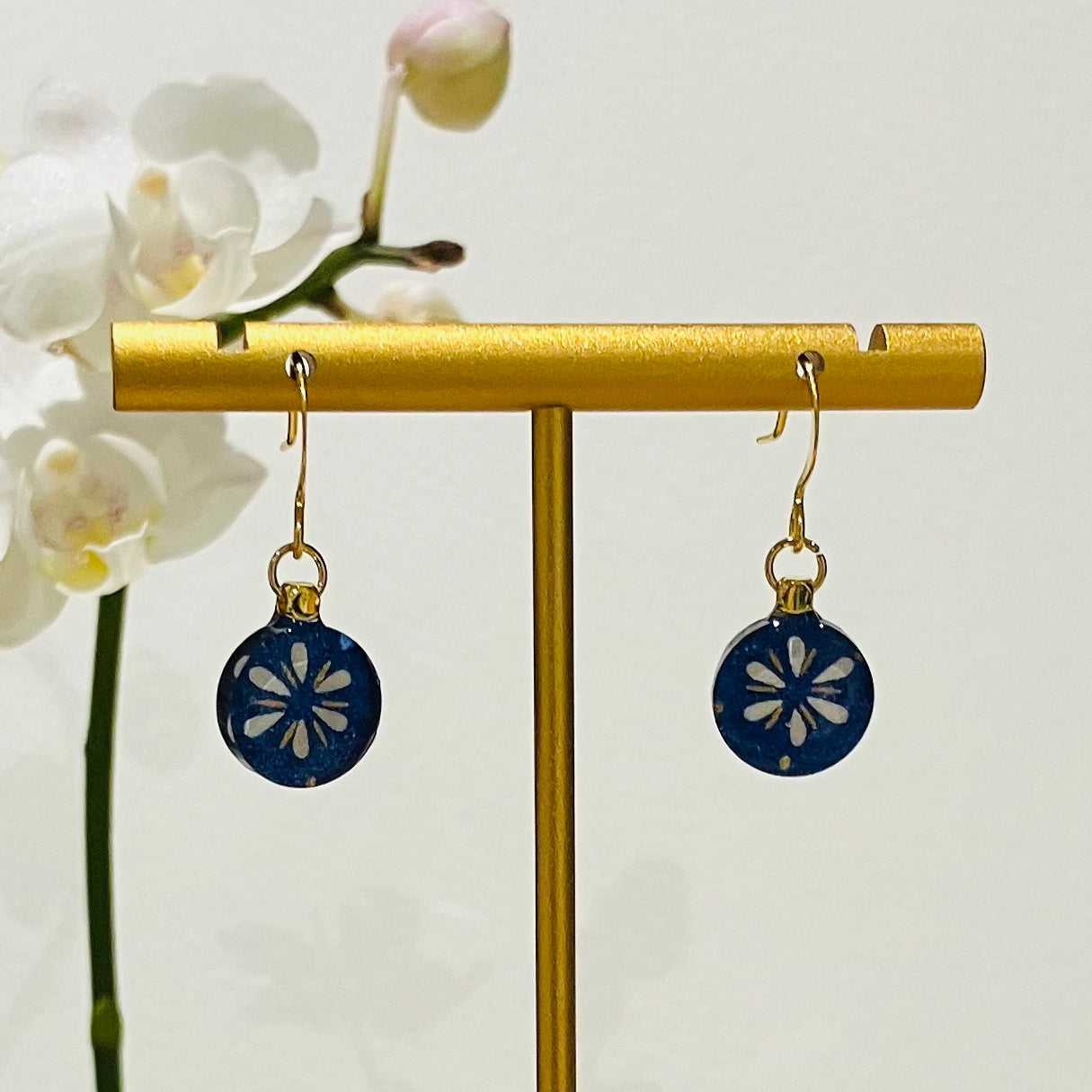 Hook Earrings Gold plated stainless steel small 02