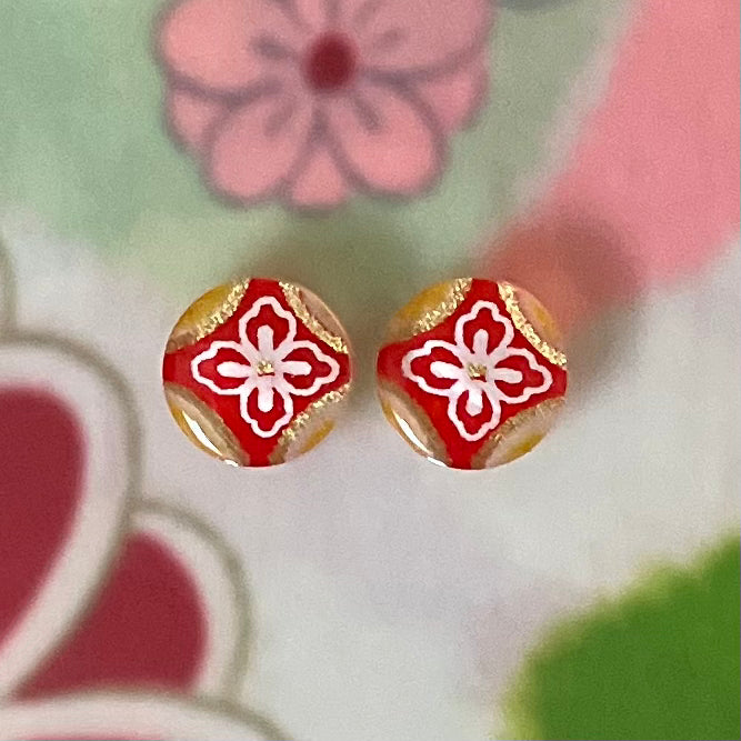 Hook Earrings Gold plated stainless steel small 17