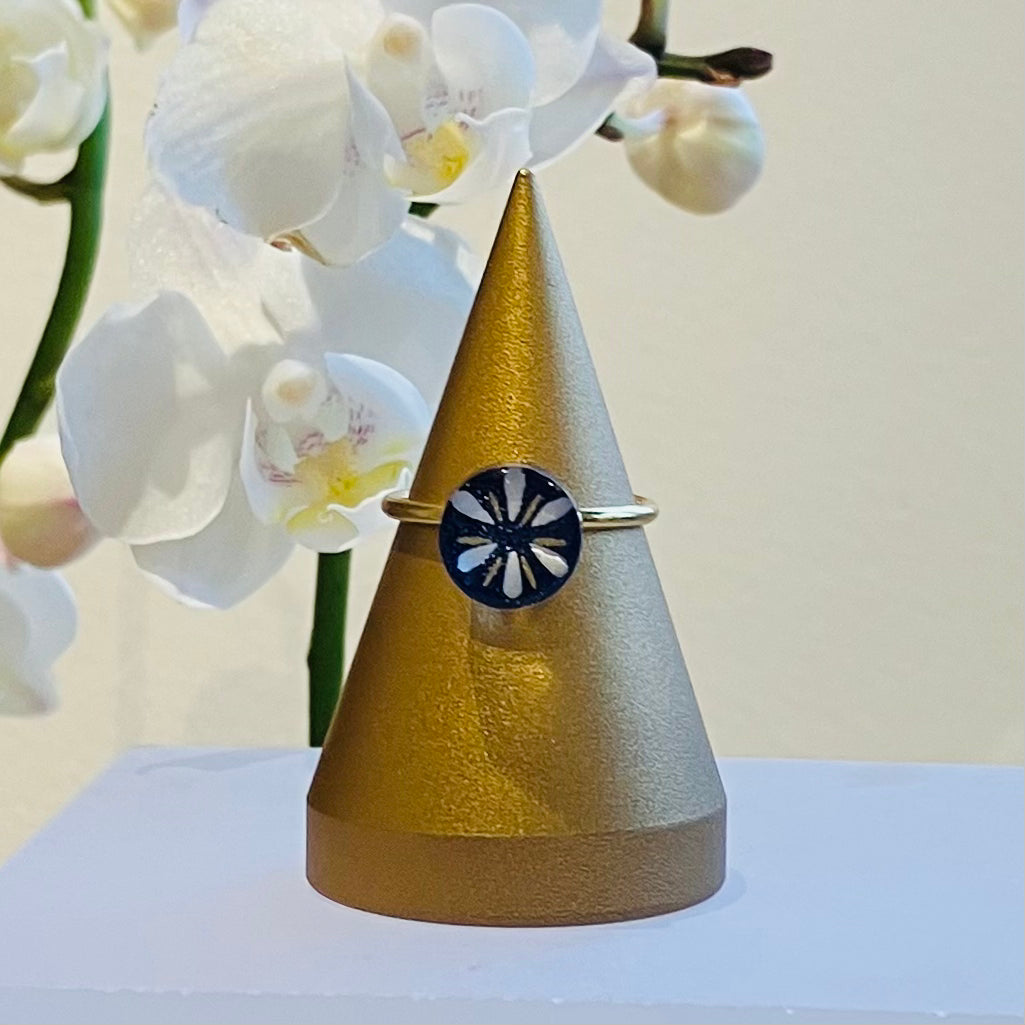 Tiny Ring Gold plated stainless steel 01